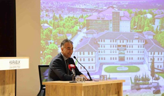 Vali Çağatay, genç iletişimcilerle bir araya geldi