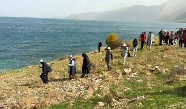 Van Gölü kıyılarında doğa ve çevre farkındalığı etkinliği