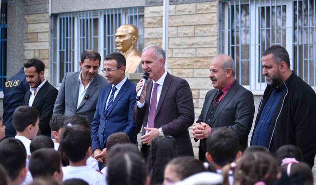 Yeniceköy'de 750 öğrenci İnegölspor formasına kavuştu