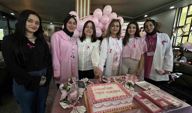 Yüksekova'da meme kanseri farkındalık etkinliği: 'Erken teşhis hayat kurtarır'