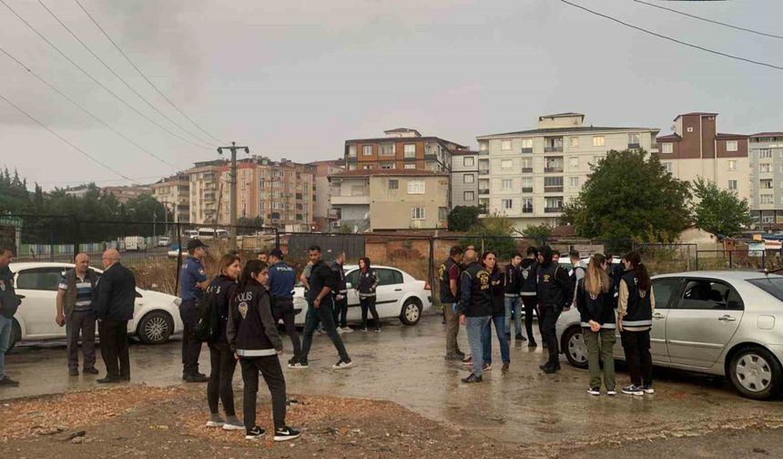 Birçok suçtan aranan 2 zanlıya 70 polisle operasyon