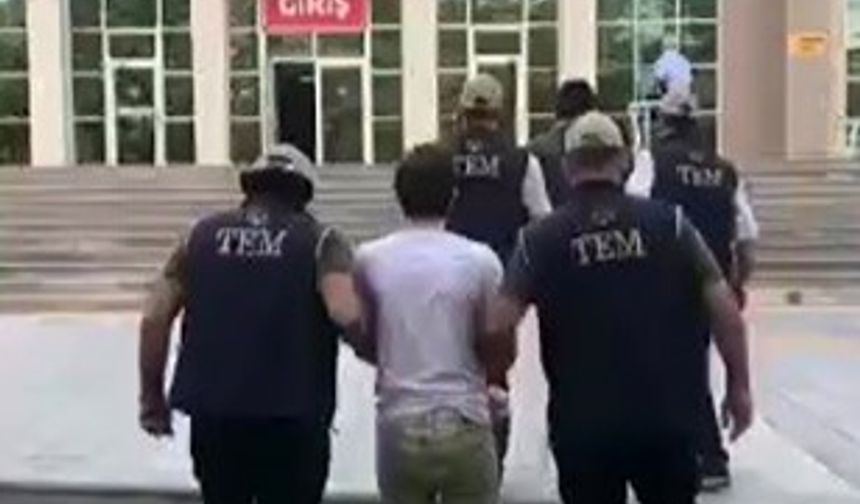 FETÖ operasyonunda eski emniyet müdürü ve zabıt katibi tutuklandı