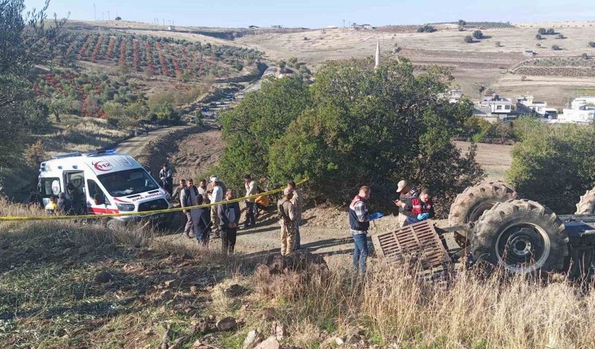 Kilis’te traktör devrildi:1 ölü