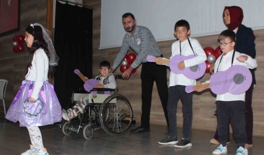 Alaşehir’de 3 Aralık Engelliler Günü kutlandı