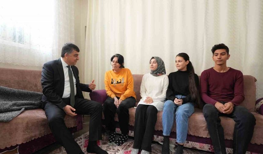 Fadıloğlu’ndan, engelli vatandaşlara sürpriz ziyaret