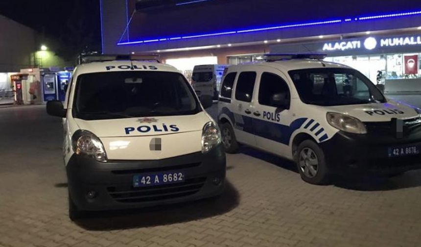 Konya’da yürüyen merdivende düşen çocuğun parmakları koptu