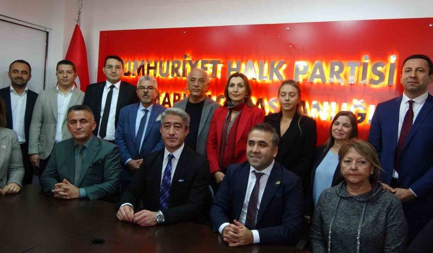 Marmaris Belediye Başkanı Oktay yeniden aday olduğunu açıkladı