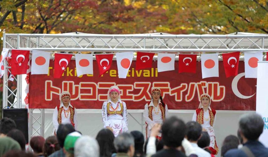 Tokyo’da Türkiye Festivali yapıldı, Japonlar halay çekti