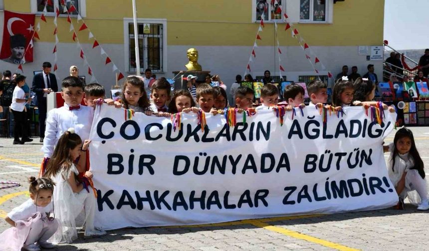 Bünyan ve Tomarza’da 23 Nisan coşkusu