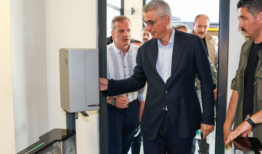 Yeni sistemin ilk kullanıcılarından oldu