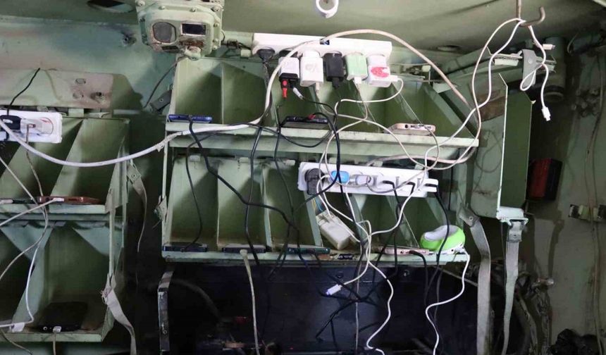 Filistinli genç, İsrail zırhlı aracını şarj istasyonuna çevirdi