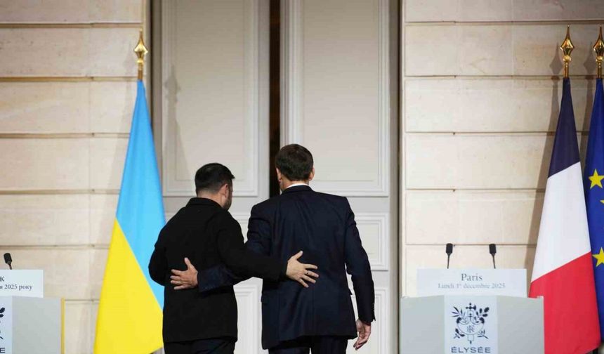 Macron: "Toprak meselelerini tartışabilecek tek taraf Ukrayna’dır"