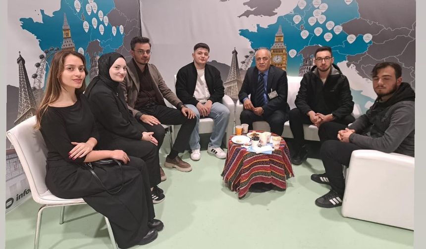 Avrupa Rizeliler Derneği  gençlere rehberlik ediyor