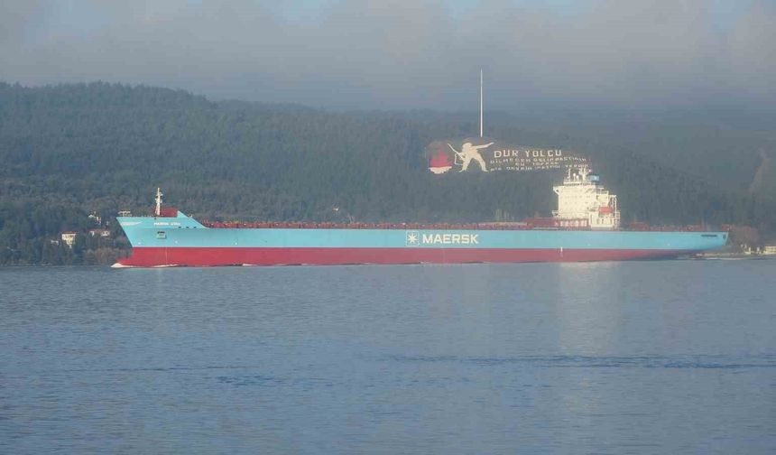 Çanakkale Boğazı'nda konteyner gemisi makine arızası yaptı