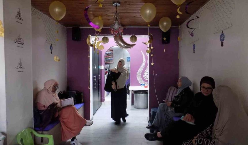 Bogota'taki Müslüman topluluk iftarını Estambul Camii'nde yapıyor