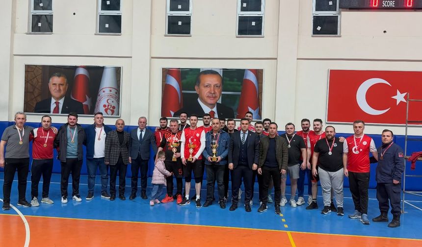 İkizdere'de Kurumlar Arası Voleybol Turnuvası