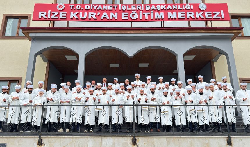Rize’de görev yapacak 48 din görevlisine tören