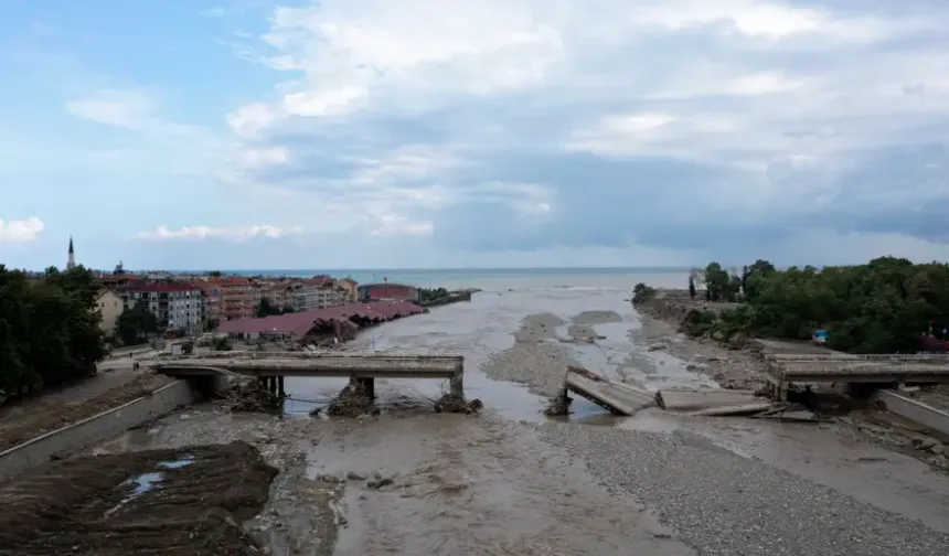 Güneşli günler sel ve heyelan riskini ciddi şekilde artırıyor
