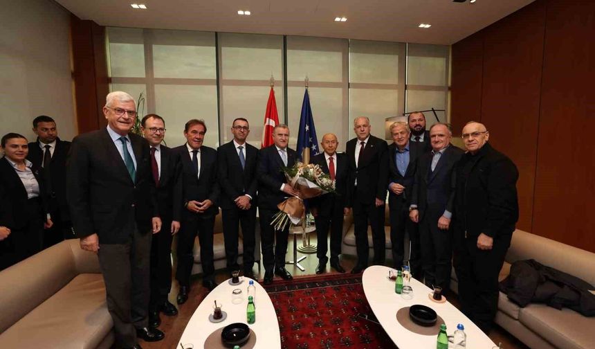 Gençlik ve Spor Bakanı Bak Kosova'da