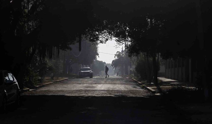 Küba'da şebeke çöktü, milyonlarca kişi elektriksiz kaldı