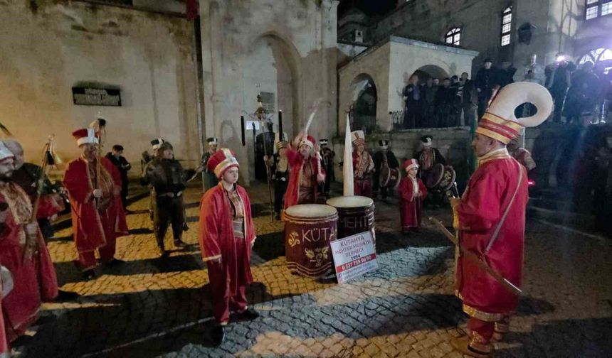 Kütahya'da geleneksel mehter konseri ilgi gördü