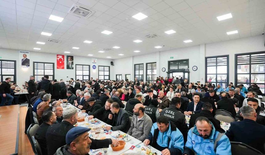 Sancaktepe'de bayram coşkusu 'geleneksel bayram kahvaltısı' ile taçlandı