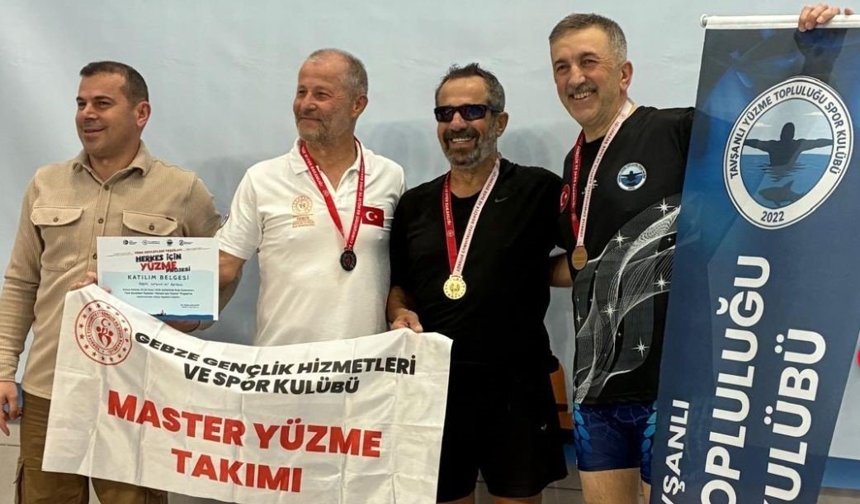 Tavşanlı'da açılan yüzme havuzu 3 çocuk babasını şampiyon yaptı