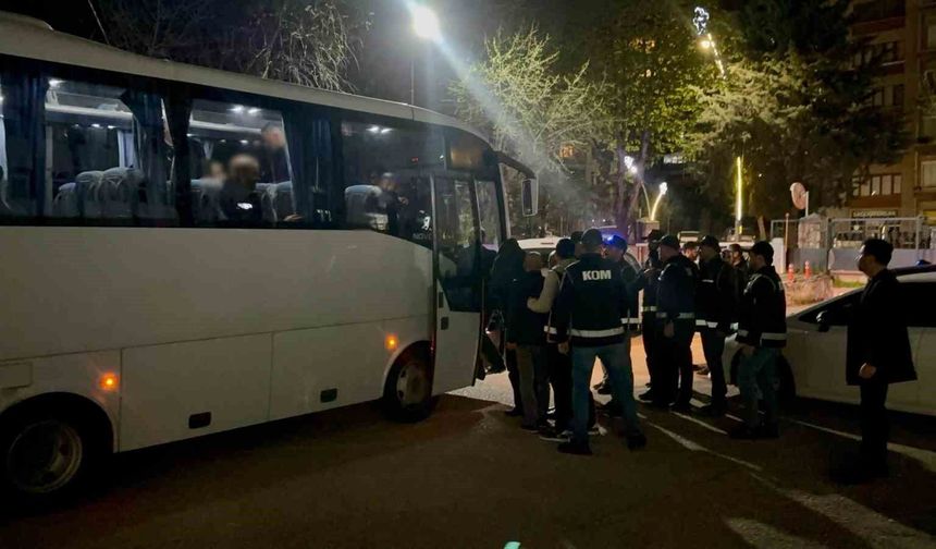 Tokat'ta ehliyet sınavında yapay zekalı 'joker aday' operasyonu: 14 tutuklama