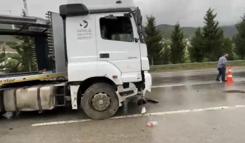 Osmaniye'de tır yağmurda savruldu