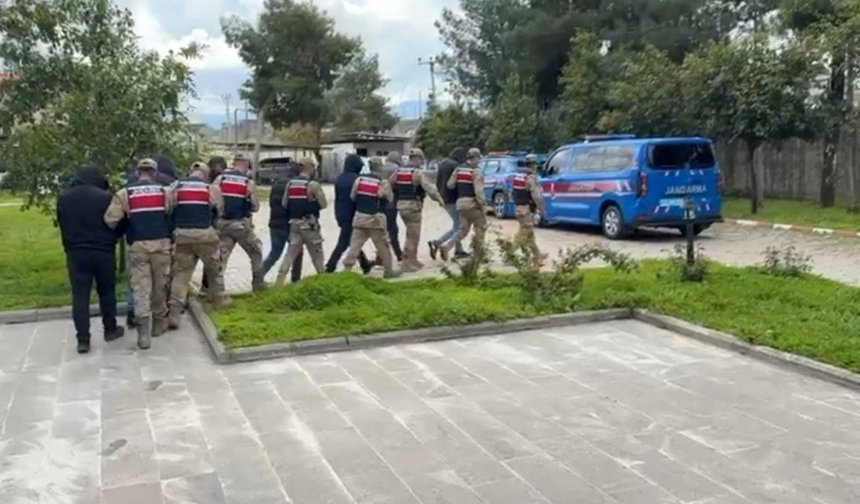 Şırnak'ta jandarmadan uyuşturucu operasyonu: 99 gözaltı