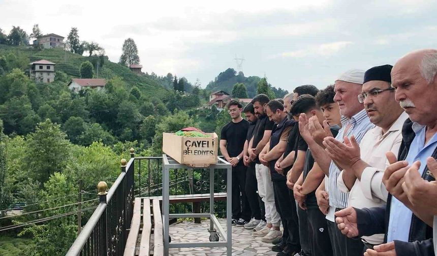 Rize'deki kazada hayatını kaybeden Gamze Saklı toprağa verildi