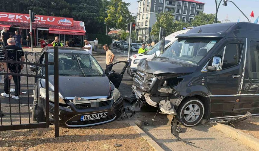 Bingöl'de trafik kazası: 5 yaralı