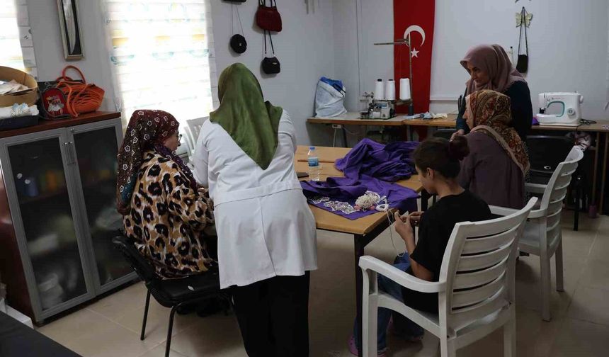 Haliliye'de kadınlara meslek ve eğitim desteği