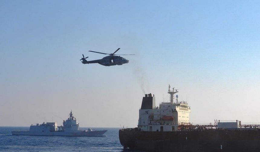 İtalya'dan Rusya'nın 'gölge filosuna' ait olduğu öne sürülen petrol tankerine operasyon