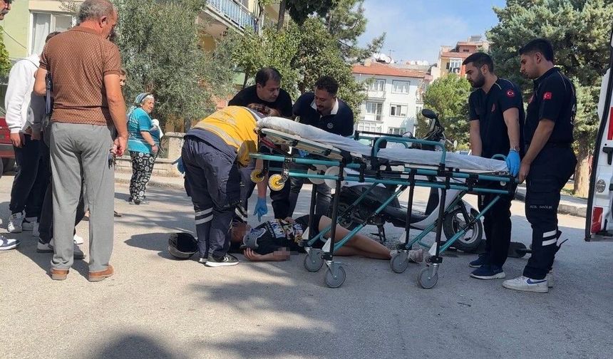 Burdur'da motosiklet ile scooter çarpıştı: 1 yaralı