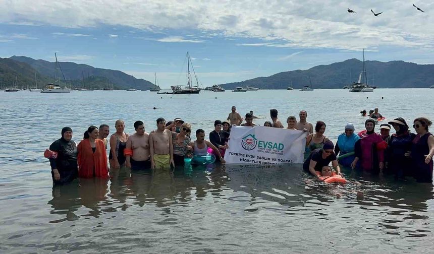 Marmaris'in en özel misafirleri 'İlk kez denizi Marmaris'te gördüler'