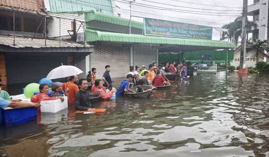Tayland'da sel: 8 ölü