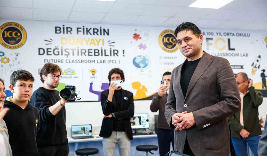 Aliağalı çocuklara 'Geleceğin sınıfı'