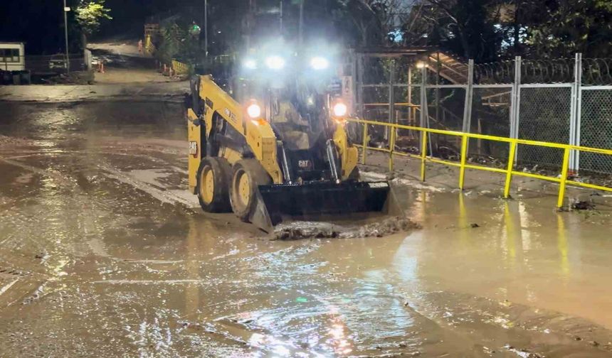 Başkan Çalışkan: 'Şu anda görünen bir tehlike yok, atlattık Allah'a şükür'