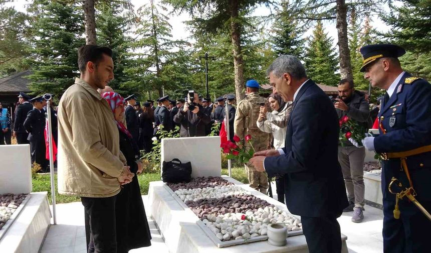 Cumhuriyet Bayramı'nda şehitler unutulmadı