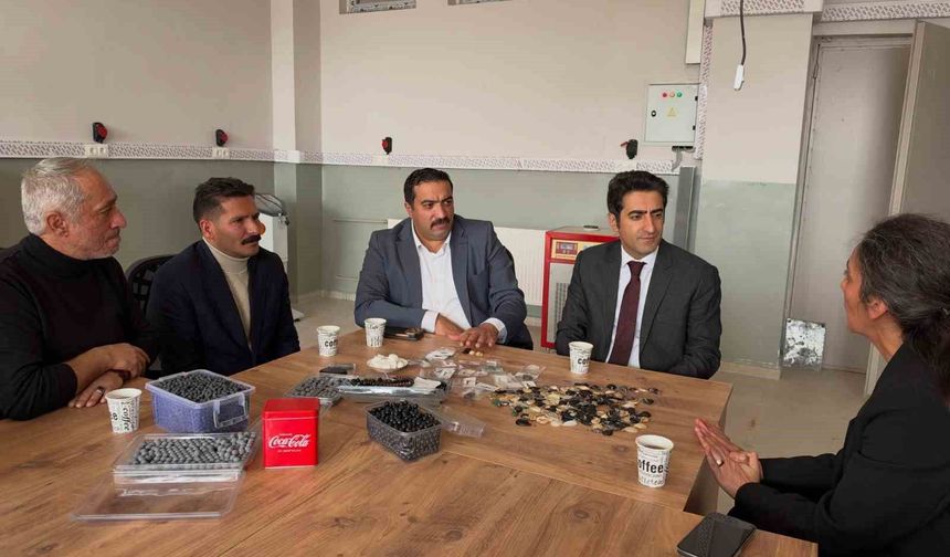 Sarıkamış'ın obsidyeni kadın ellerinde sanata dönüşüyor