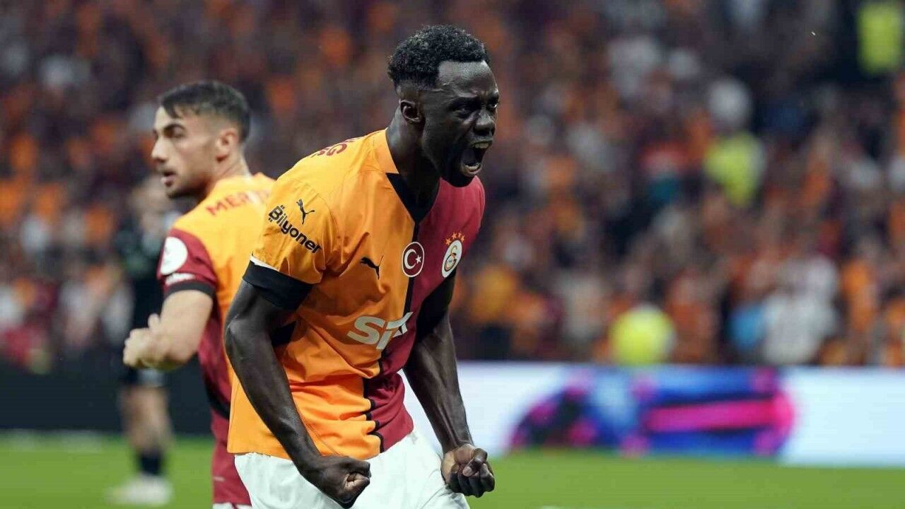davinson-sanchez-bu-sezonki-ilk-gol-sevinici-yasadi.jpg
