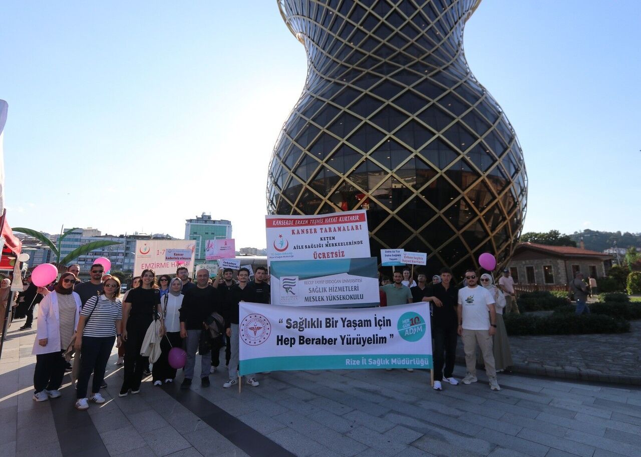 Thumbnail Rize’de “Dünya Yürüyüş Günü” Kapsamında Sağlıklı Yaşam Yürüyüşü Düzenlendi (6)