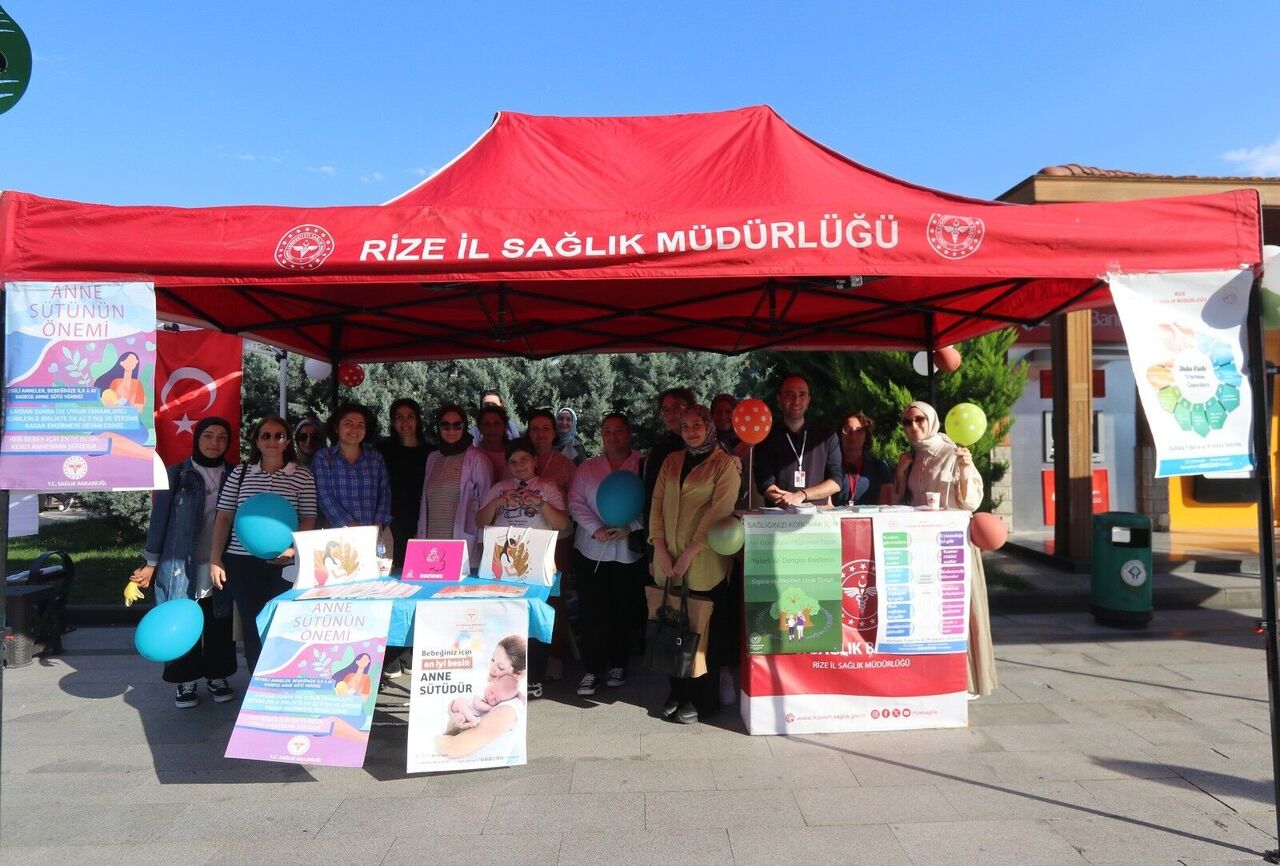 Thumbnail Rize’de “Dünya Yürüyüş Günü” Kapsamında Sağlıklı Yaşam Yürüyüşü Düzenlendi (8)