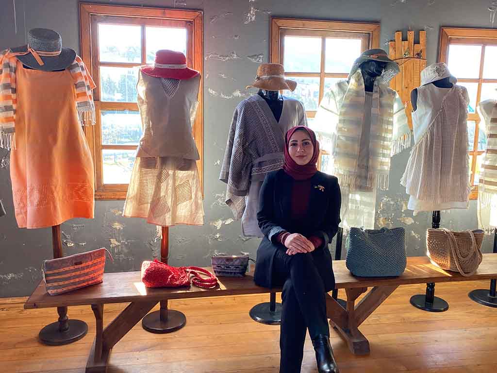 5E4Bad9C 2691 4940 84B8 35C3336Ffa70