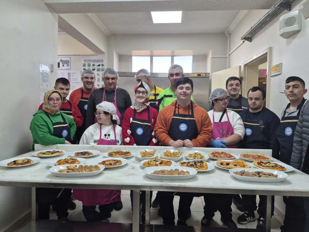 Özel Bireylerden Keyifli Etkinlik 004