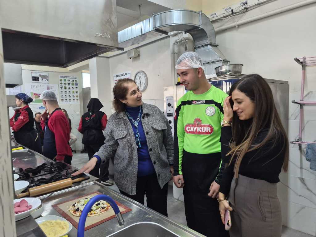 Özel Bireylerden Keyifli Etkinlik 006