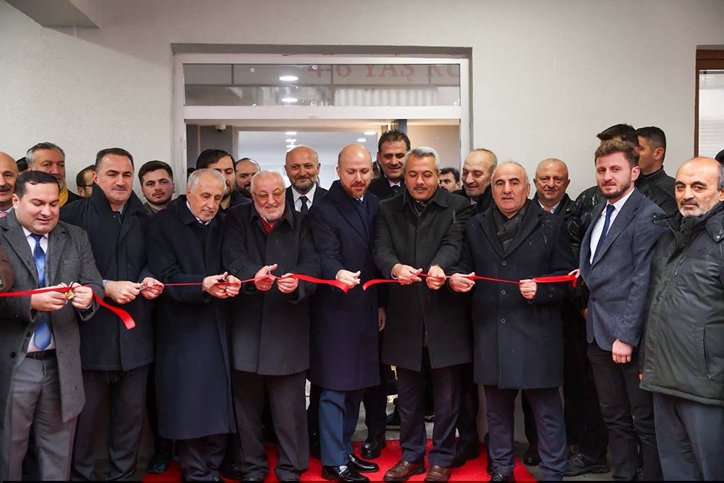 618225388 10239611719578650 8278151410426938903 N