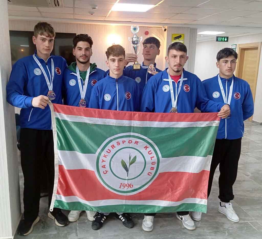 035667B4 49F1 4A72 90Bc D2688954C415