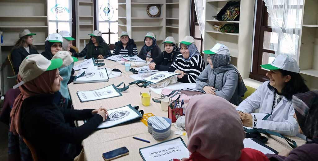 655903966 1362753952553400 2549726423346730011 N